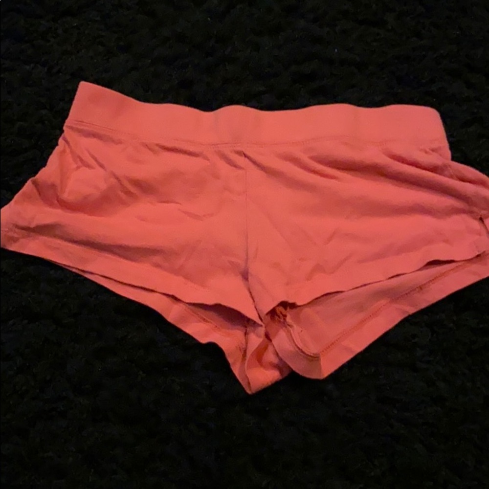 pink shorts